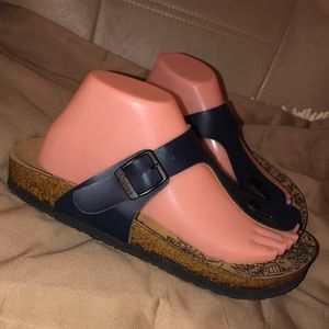 Calceo T-strap Navy  Blue  Thong Sandals size 39 US 8.5 New